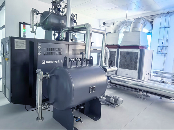 面對(duì)高溫需求，超高溫模溫機(jī)如何實(shí)現(xiàn)安全運(yùn)行？