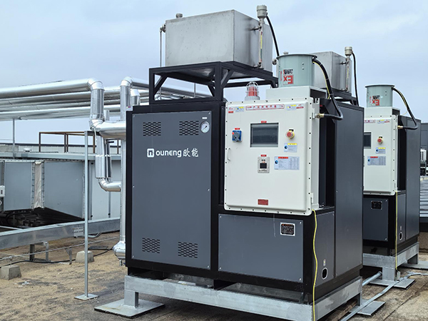 防爆導(dǎo)熱油電加熱器設(shè)備，化工制藥行業(yè)都在用