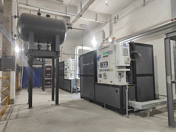 防爆導(dǎo)熱油電加熱器生產(chǎn)廠家，解決工業(yè)安全隱患