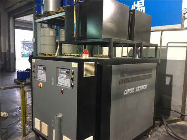 反應(yīng)釜加溫方式哪種好？油溫機(jī)不錯(cuò)的選擇