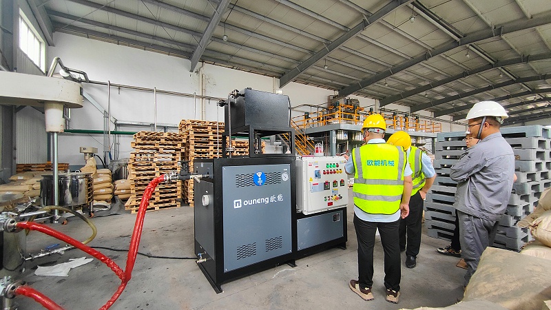 化工防爆模溫機安裝防爆電控柜，解決散熱問題