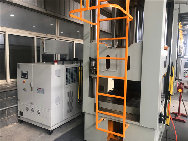 新能源行業(yè)電機(jī)、泵測(cè)試控溫選擇冷熱一體機(jī)，歐能案例分享
