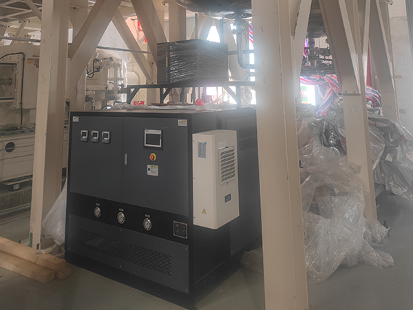 鋰電隔膜模溫機，提升鋰離子電池生產效率