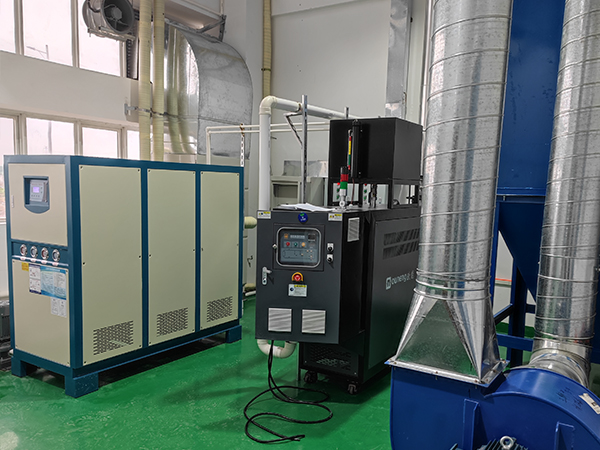 高溫反應釜油溫機控溫，打造高品質產品