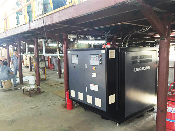 電加熱化工導(dǎo)熱油爐用于合成樹脂控溫，創(chuàng)新加熱方案